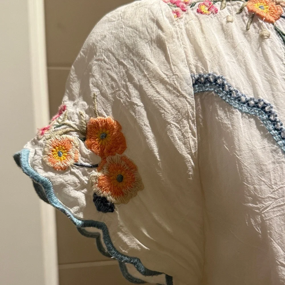 Johnny Was White Embroidered Floral Tunic with Blue and Yellow Accents - Picture 3 of 9